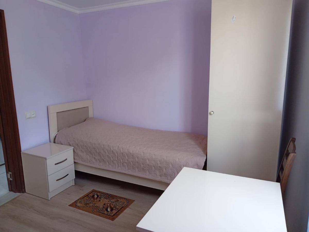 Nunu'S Guesthouse Ckaltubo Zewnętrze zdjęcie