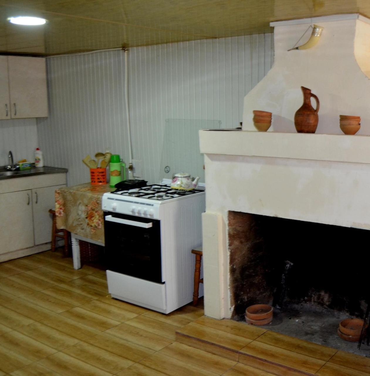 Nunu'S Guesthouse Ckaltubo Zewnętrze zdjęcie
