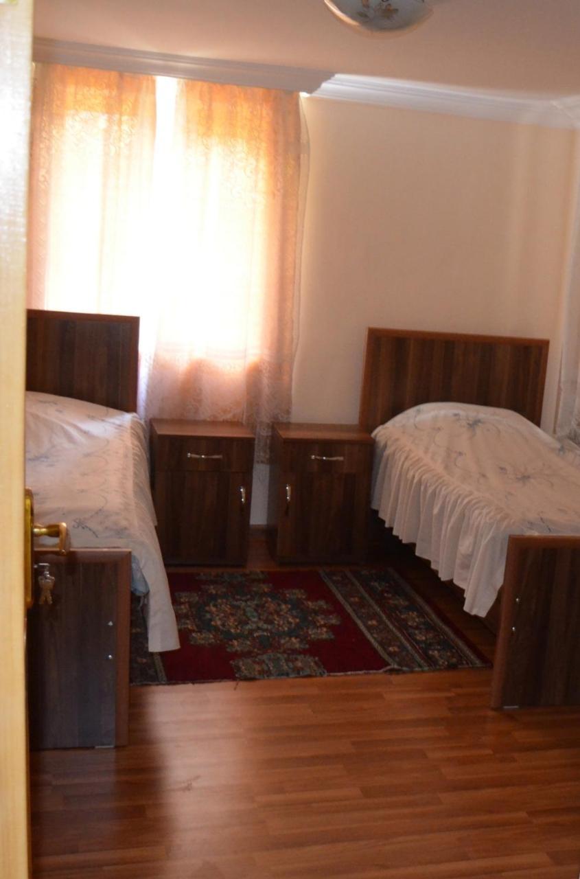 Nunu'S Guesthouse Ckaltubo Zewnętrze zdjęcie