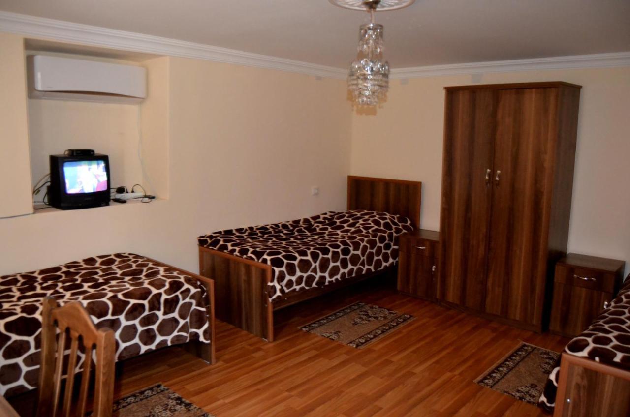 Nunu'S Guesthouse Ckaltubo Zewnętrze zdjęcie