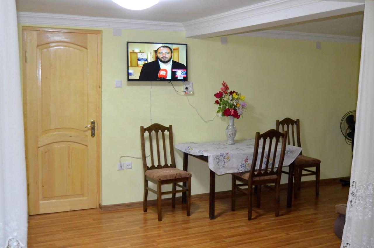 Nunu'S Guesthouse Ckaltubo Zewnętrze zdjęcie