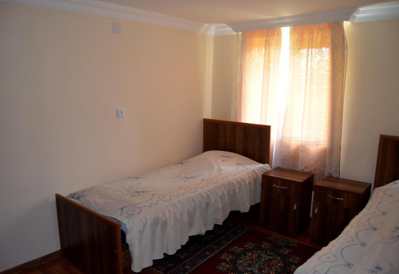 Nunu'S Guesthouse Ckaltubo Zewnętrze zdjęcie